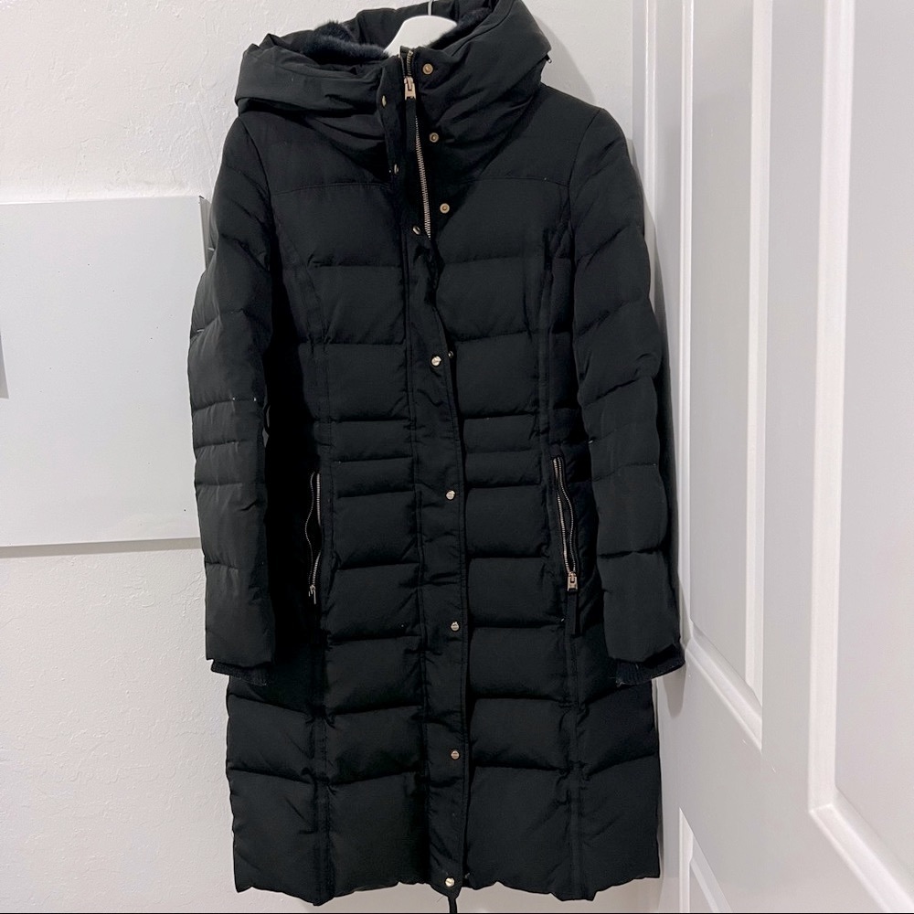ZARA stylish long black jacket with fur collar & hidden hood sz. small.